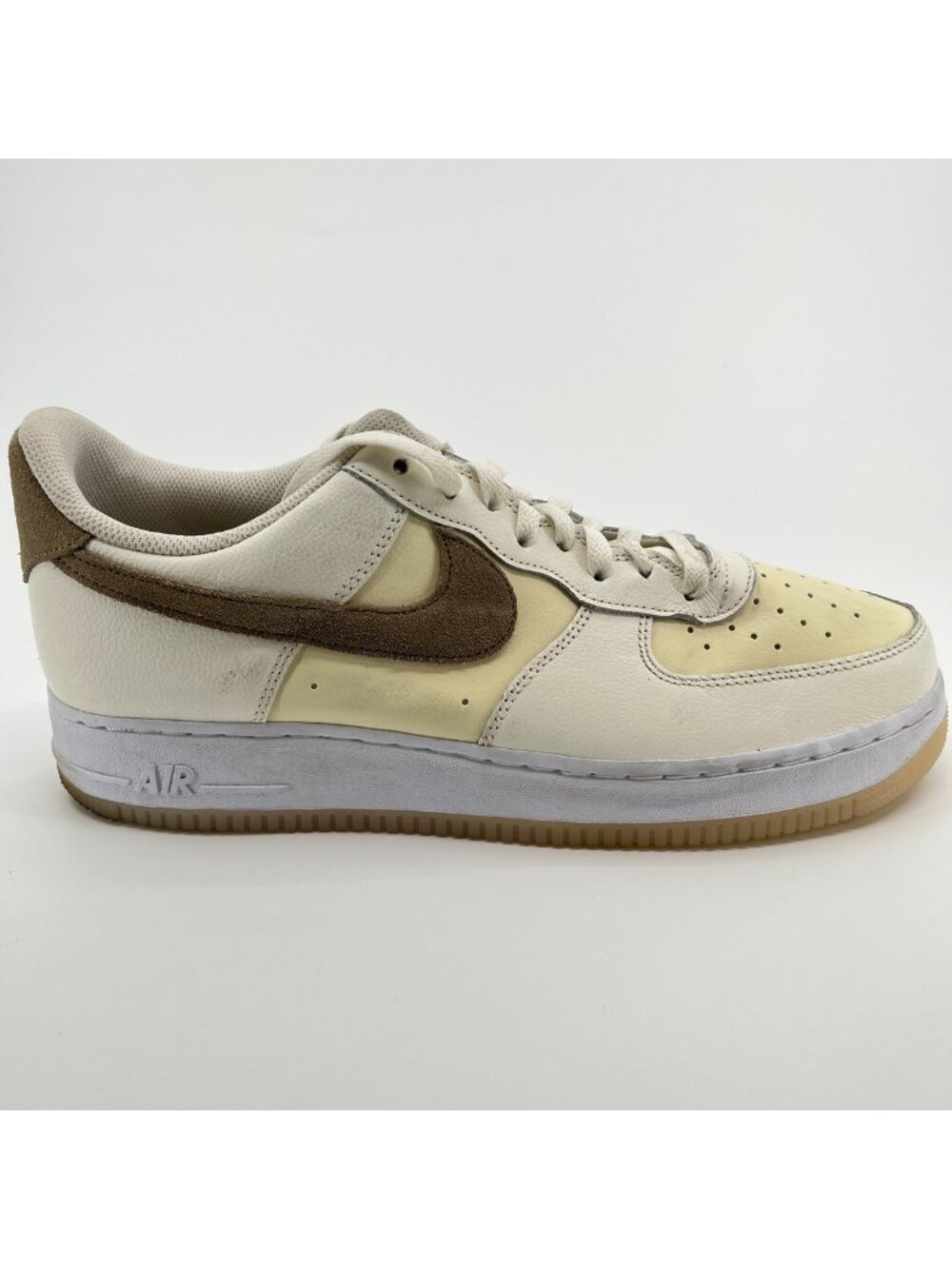 Nike Air Force 1 '07 LV8 Mens Size 11.5 Sail Brown Athletic Shoes Sneakers